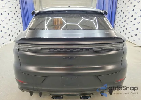 2024 Porsche Cayenne z USA, uszkodzony, nr VIN WP1BK2AY2RDA72499